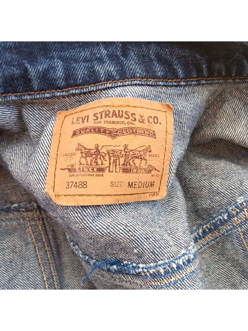 True Vintage Girls Jacket Medium 1980's Levi's Trucker Denim USA Pepper Wash